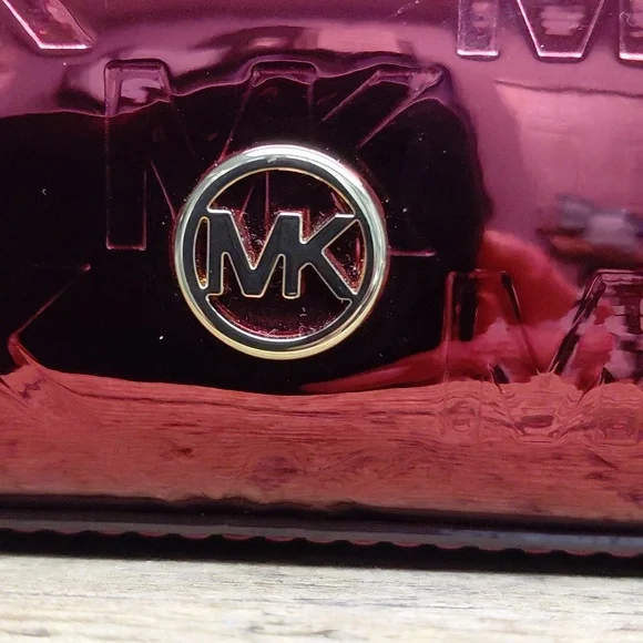 ❤️Michael Kors Shiny Red Travel Cosmetic Case Nwt❤️ - Picture 2 of 11